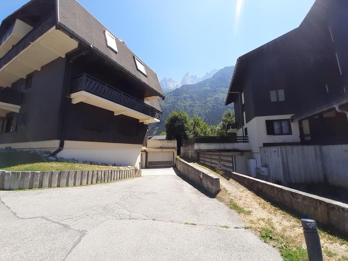 Vue Brevent Sublime En Centre Ville Avec Parking Prive Chamonix Exterior foto